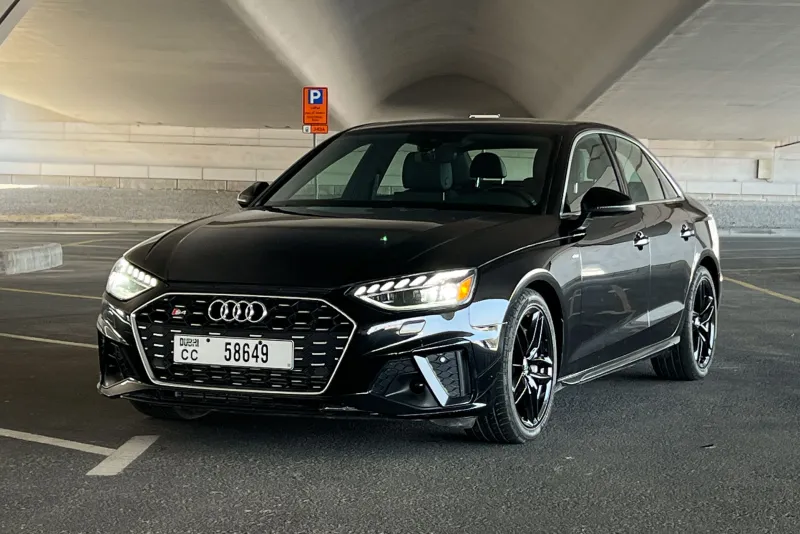 Audi A4 2022 #2